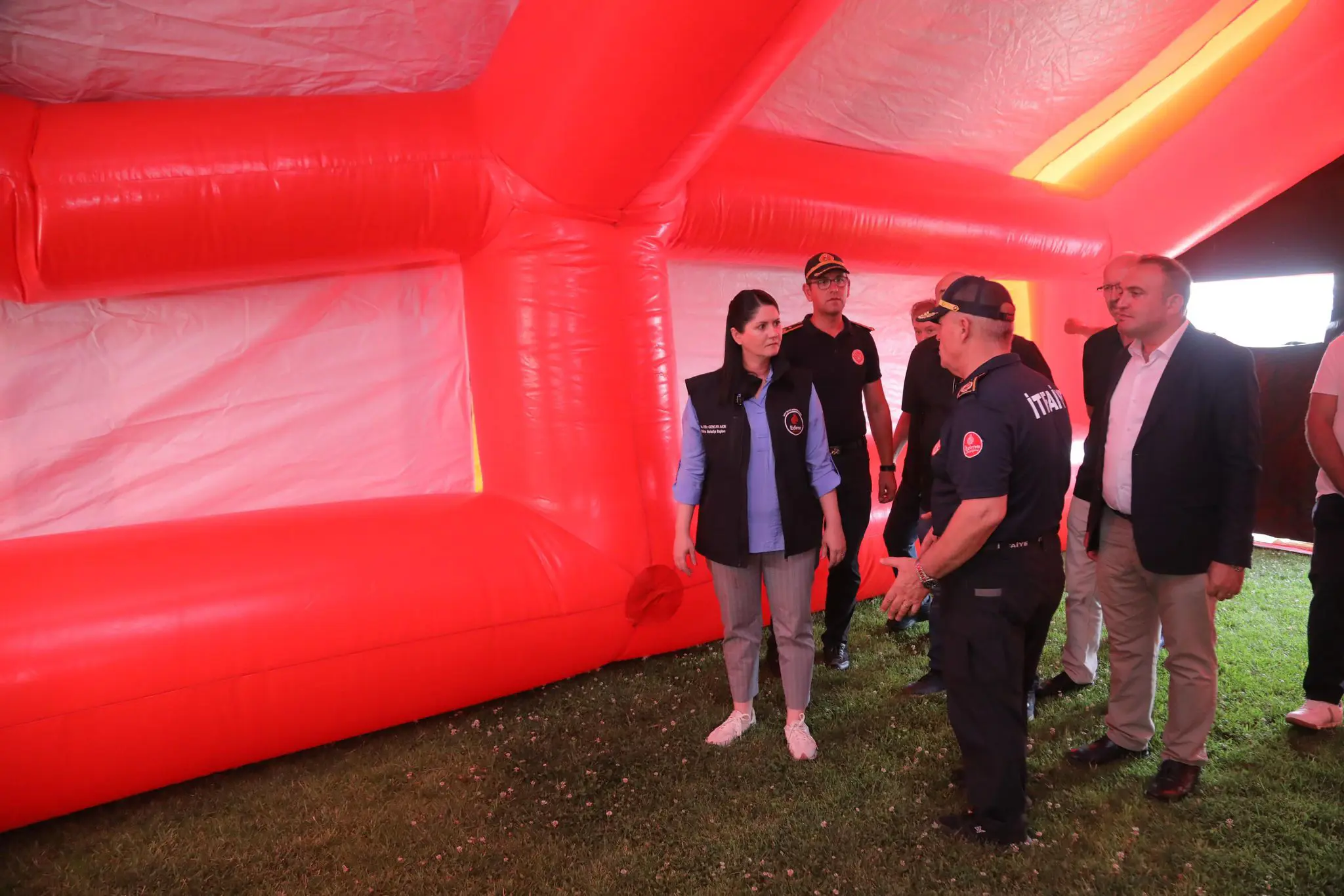 EDİRNE BELEDİYESİ’NDEN 17 AĞUSTOS MARMARA DEPREMİ’NİN 26. YILINDA ANMA PROGRAMI galeri görseli